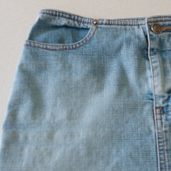 QPD Light Blue Denim Pencil Skirt Junior's Size 1 - Picture 8 of 13